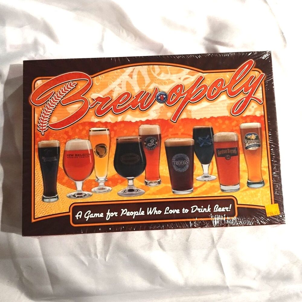 NIB Brew-Opoly Board Game Beer Drinker Microbrewery Game Night Monopoly Alcohol